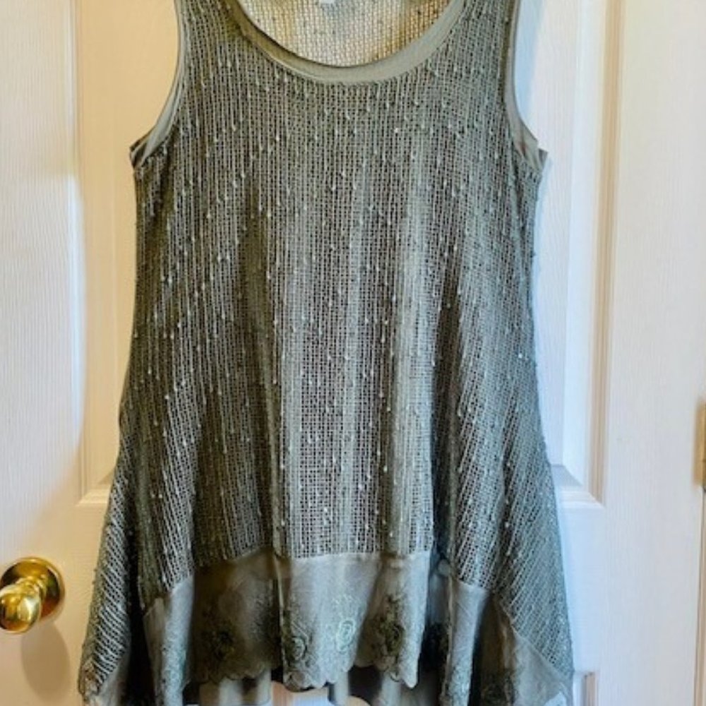 Cupio Sleeveless Top Olive Green Size M
